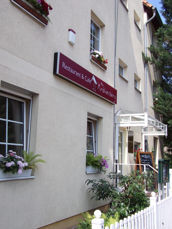 Pension & Cafe Am Kraehenberg ハレ エクステリア 写真